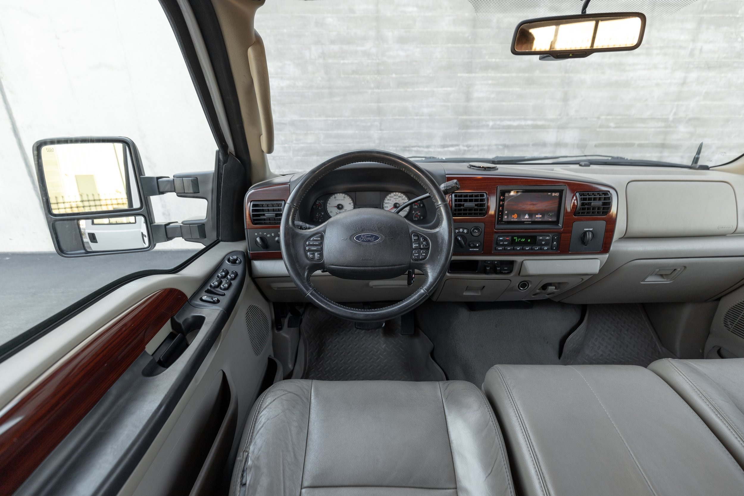 2006-ford-f350-lariat-for-sale-09