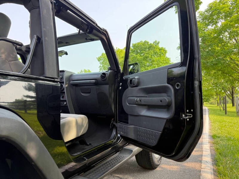 2008-jeep-wrangler-x-4x4-2dr-suv-w-side-airbag-package (25)