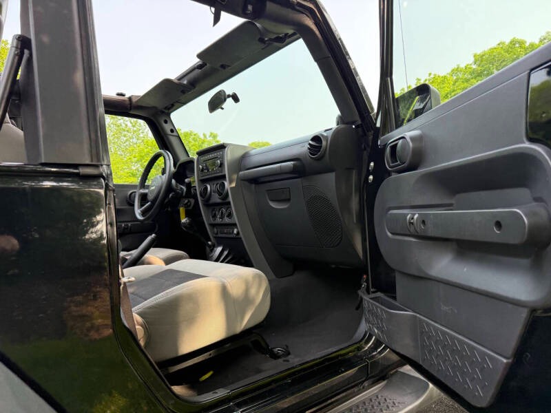 2008-jeep-wrangler-x-4x4-2dr-suv-w-side-airbag-package (26)