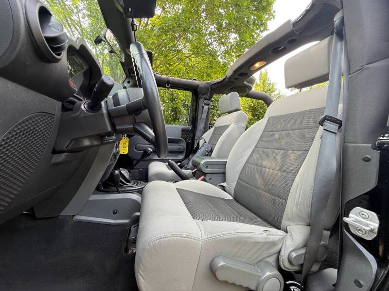 2008-jeep-wrangler-x-4x4-2dr-suv-w-side-airbag-package (36)