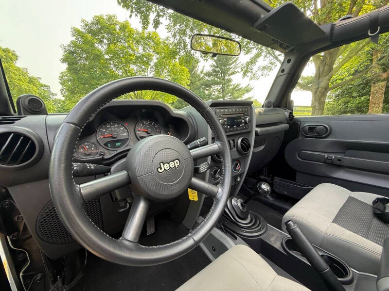 2008-jeep-wrangler-x-4x4-2dr-suv-w-side-airbag-package (38)