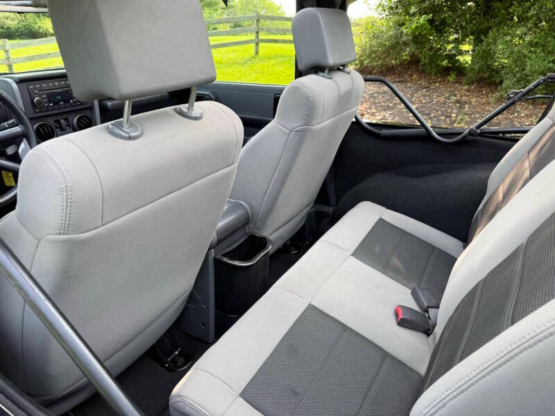 2008-jeep-wrangler-x-4x4-2dr-suv-w-side-airbag-package (46)