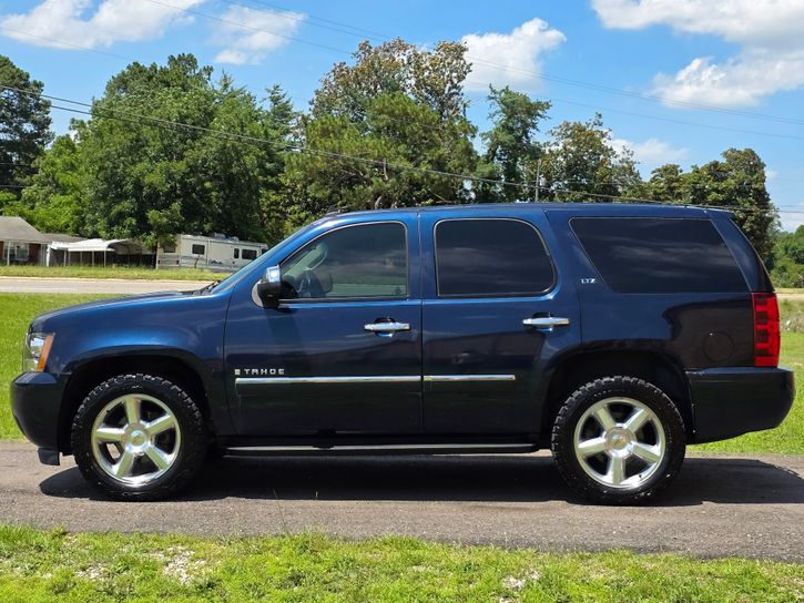 2009-chevrolet-tahoe-ltz-for-sale-nc-07