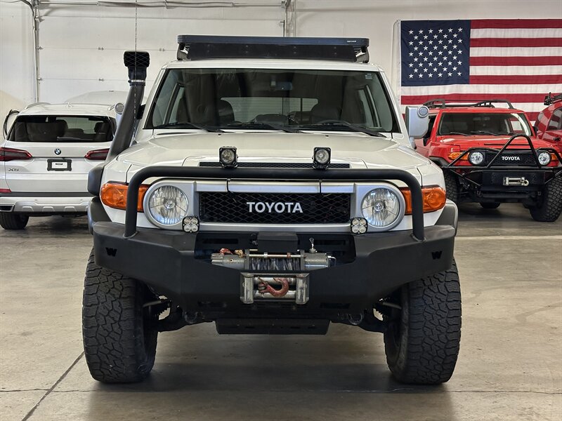 2010-toyota-fj-cruiser-suv-for-sale-07