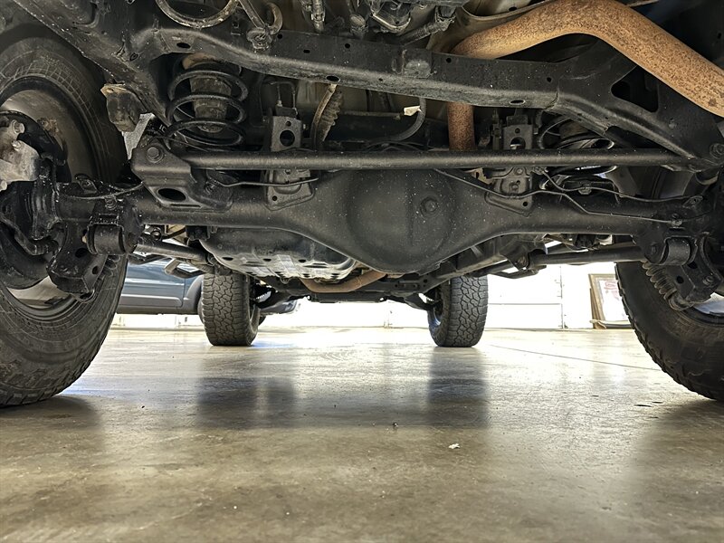 2010-toyota-fj-cruiser-suv-for-sale-12