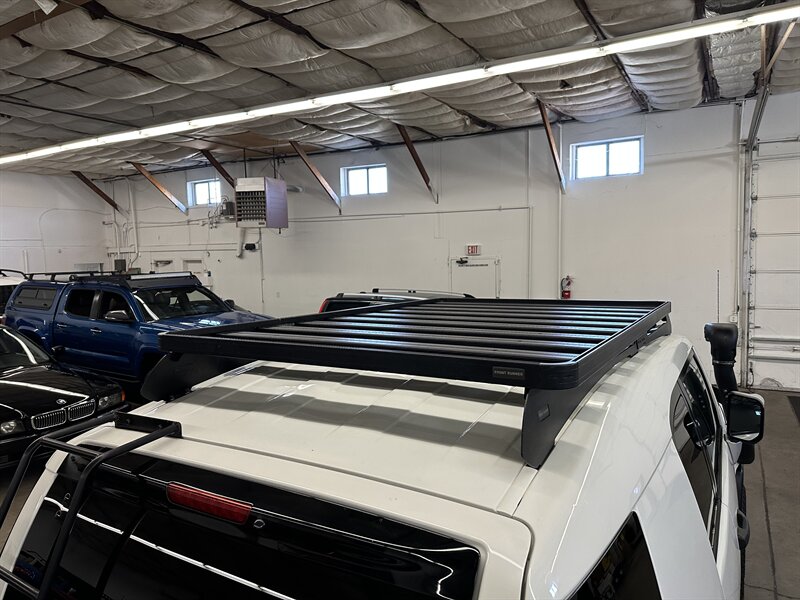 2010-toyota-fj-cruiser-suv-for-sale-32