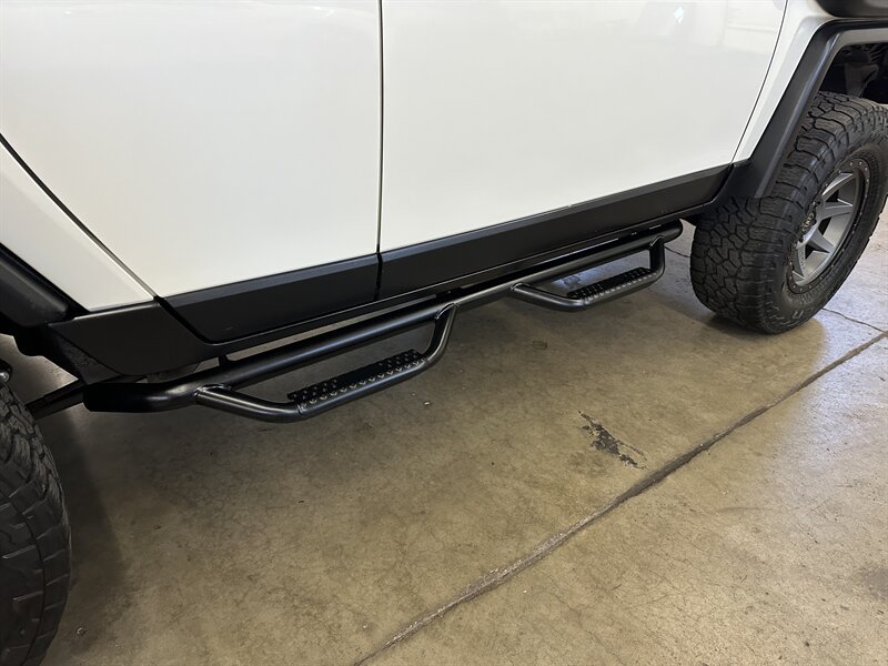2010-toyota-fj-cruiser-suv-for-sale-41