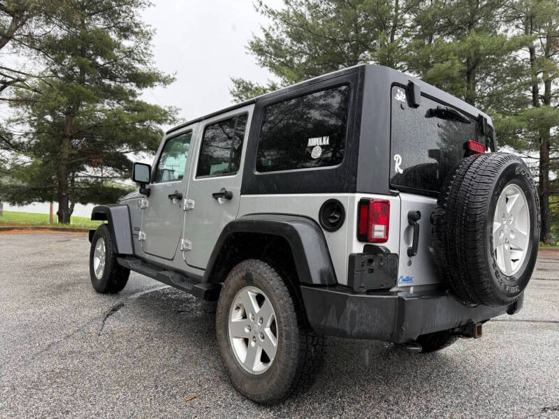 2012-jeep-wrangler-unlimited-sport-4x4-4dr-suv (9)