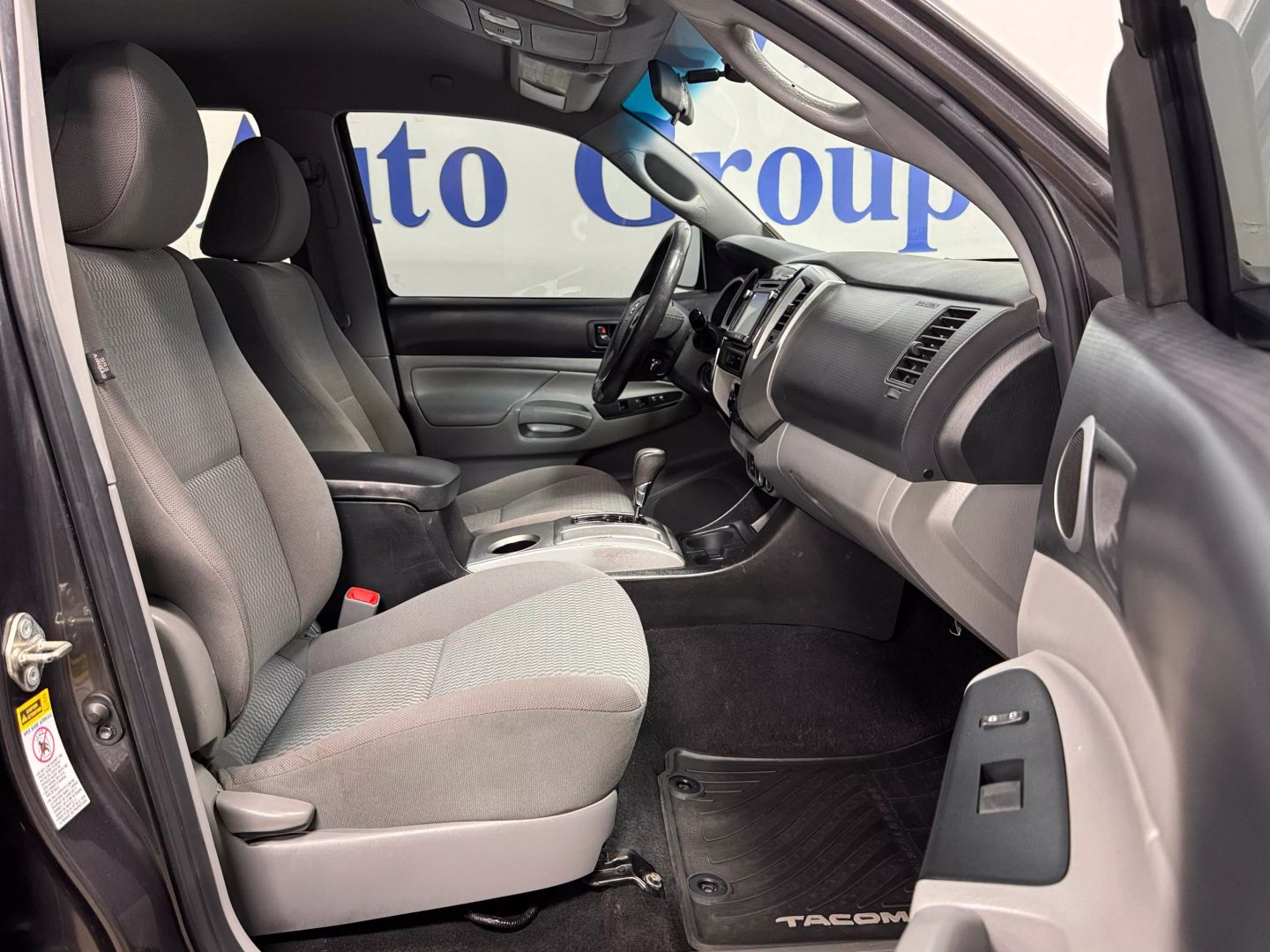 2014-toyota-tacoma-v6-double-cab-for-sale-portland-or-08