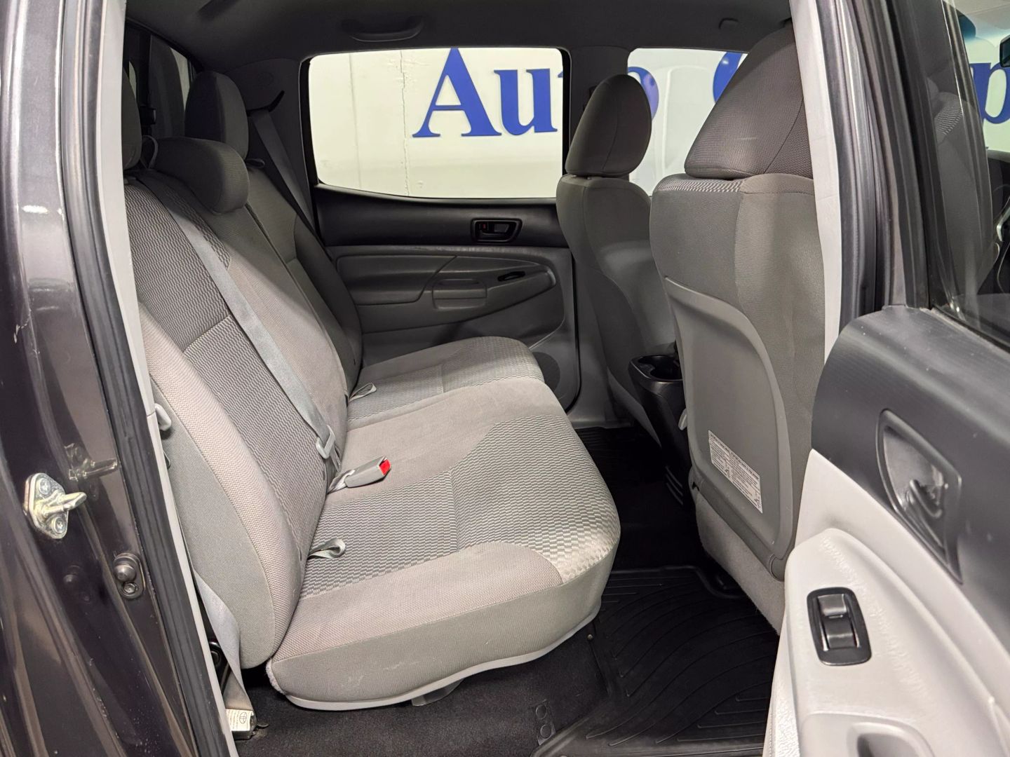 2014-toyota-tacoma-v6-double-cab-for-sale-portland-or-16