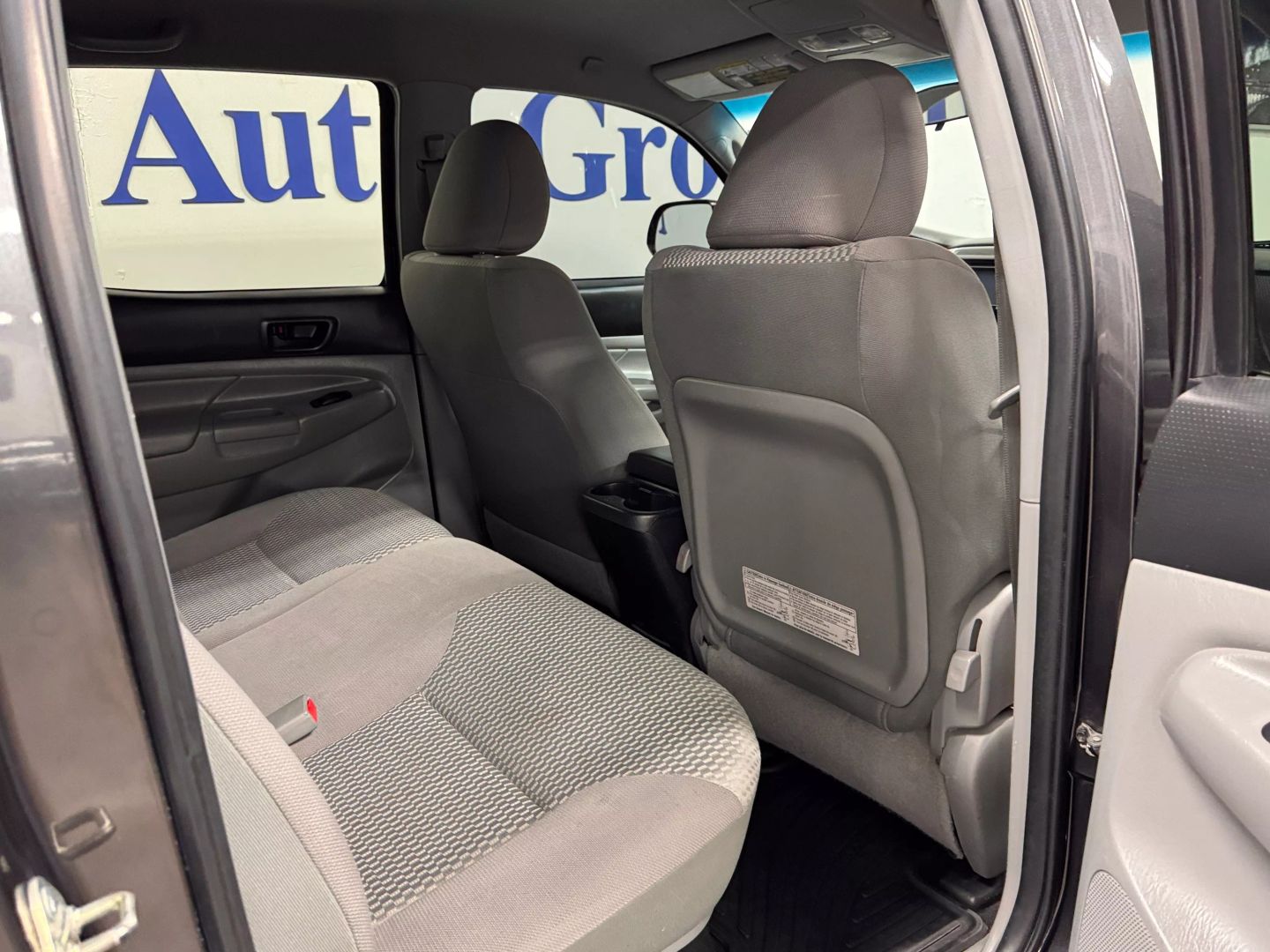 2014-toyota-tacoma-v6-double-cab-for-sale-portland-or-17