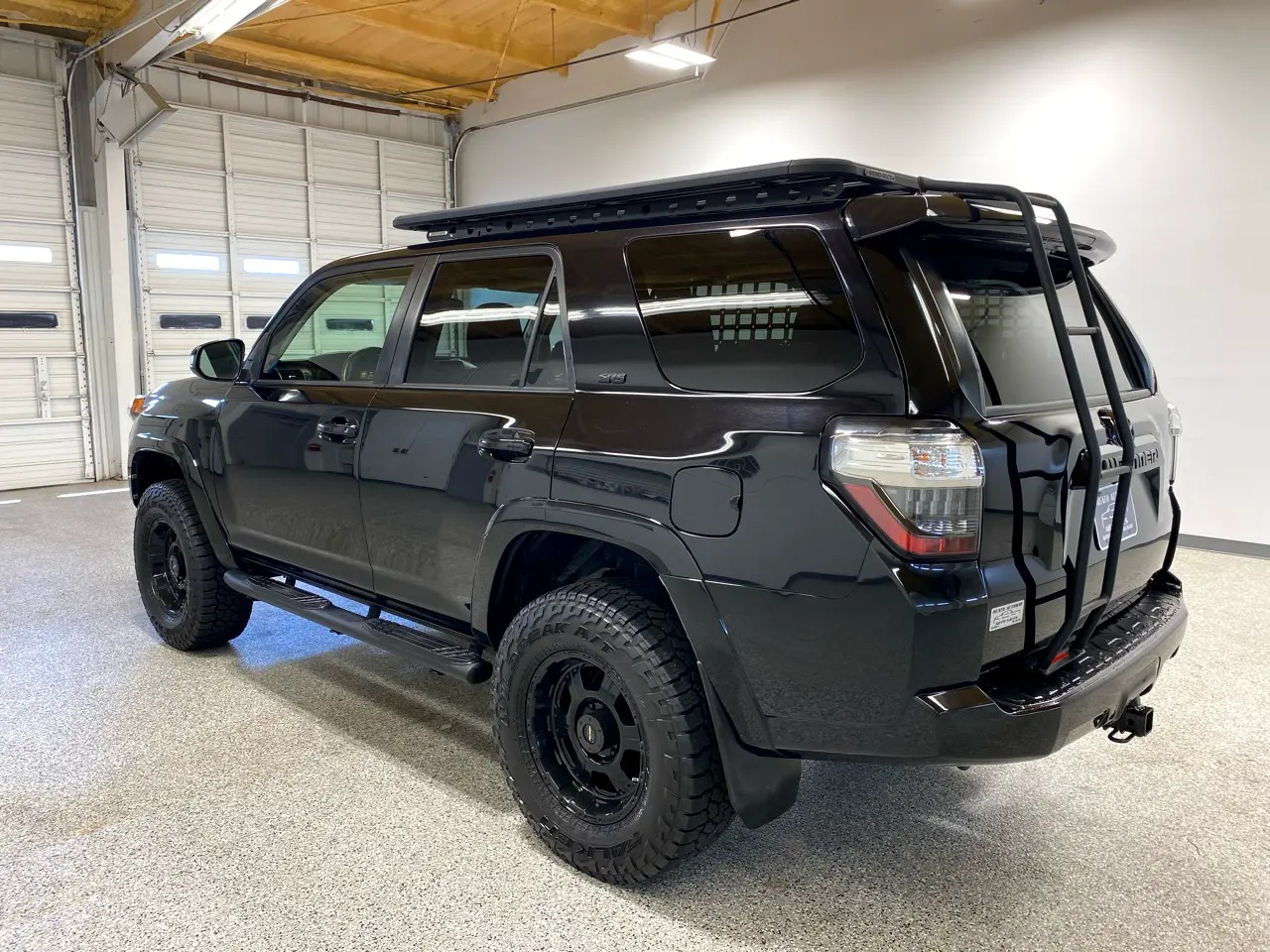 2016-toyota-4runner-sr5-for-sale-1