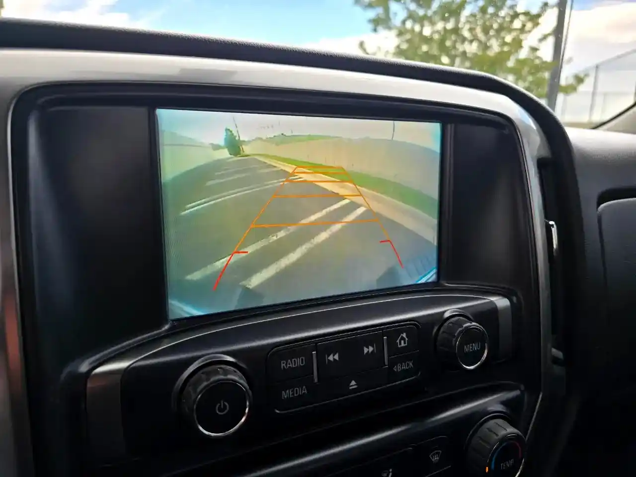 2017-chevrolet-silverado-1500-reg-cab-for-sale-27