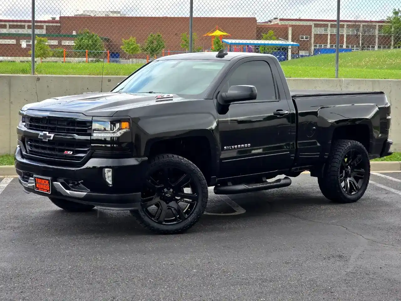 2017-chevrolet-silverado-1500-reg-cab-for-sale-3