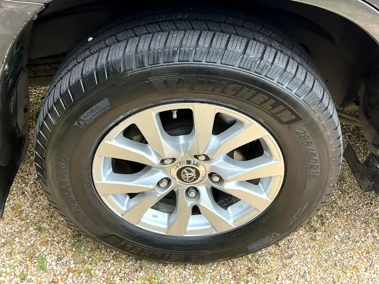 2018-toyota-land-cruiser-for-sale-18