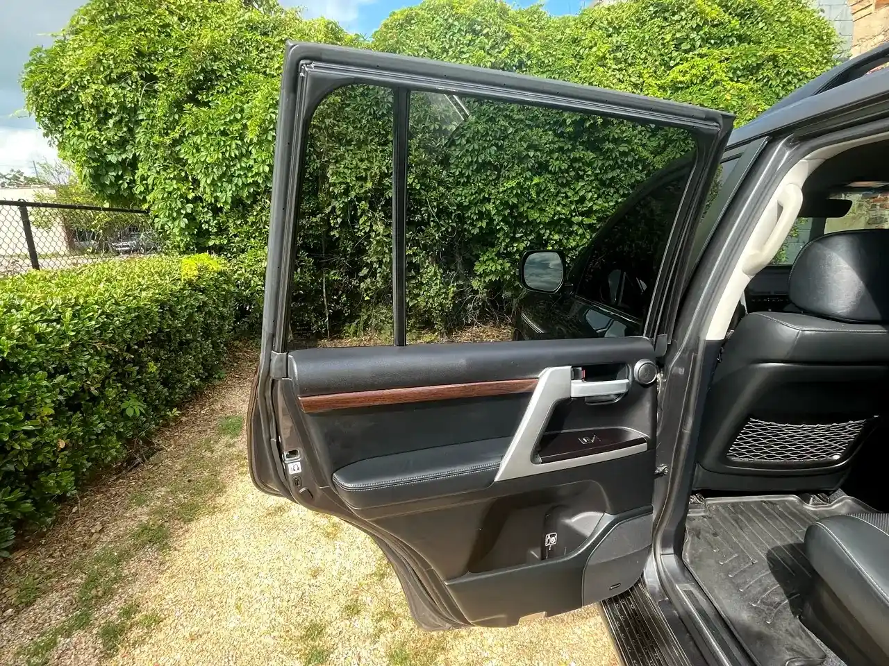 2018-toyota-land-cruiser-for-sale-24