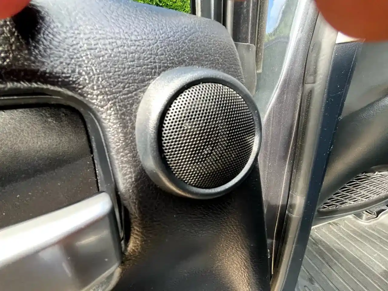 2018-toyota-land-cruiser-for-sale-3