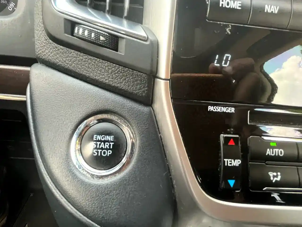2018-toyota-land-cruiser-for-sale-35