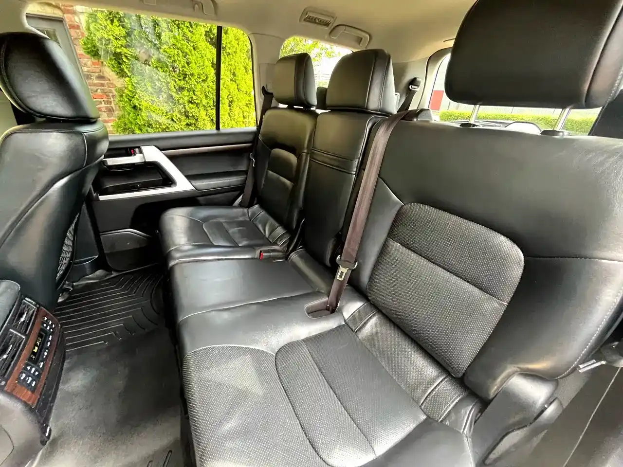 2018-toyota-land-cruiser-for-sale-38