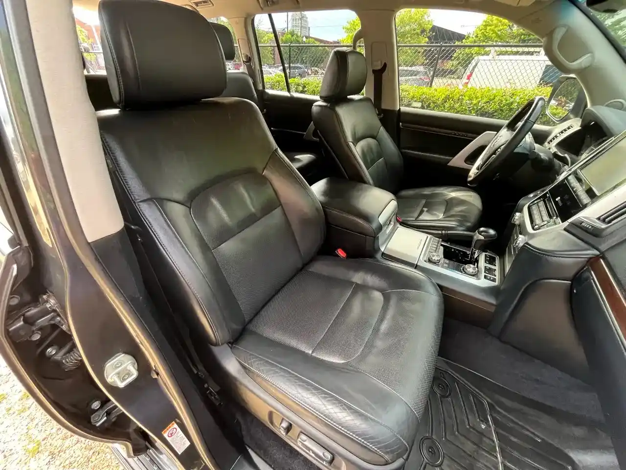 2018-toyota-land-cruiser-for-sale-47