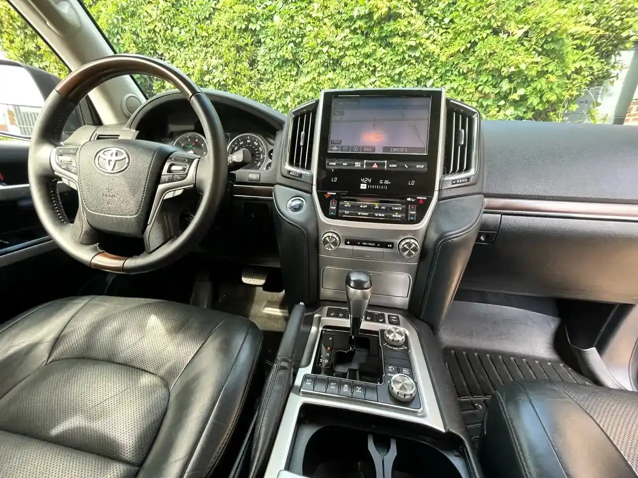 2018-toyota-land-cruiser-for-sale-53
