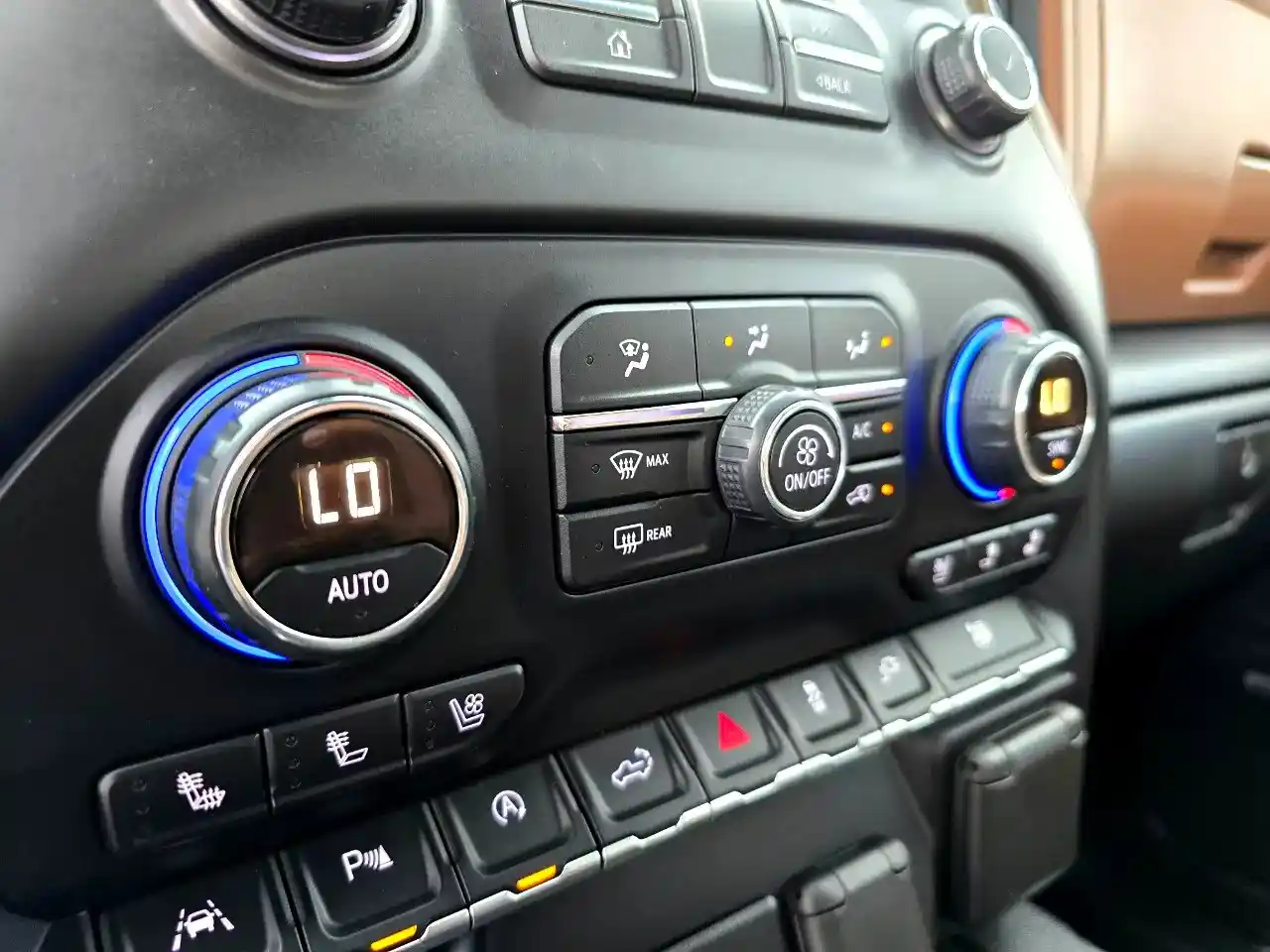 2019-chevrolet-silverado-1500-high-country-for-sale-denver-co-34
