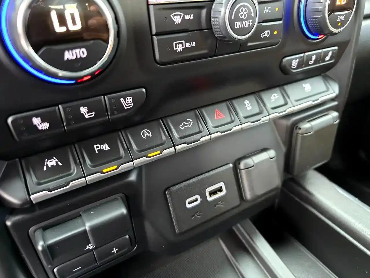 2019-chevrolet-silverado-1500-high-country-for-sale-denver-co-35