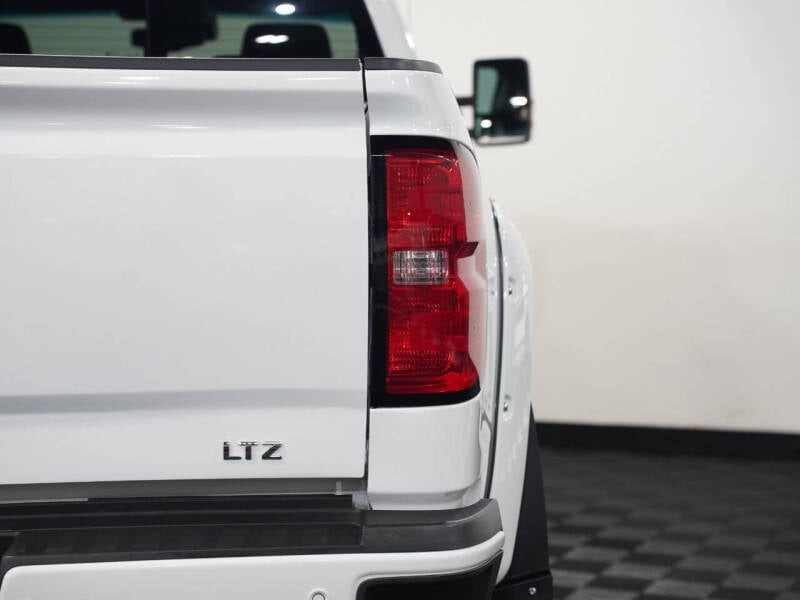 2019-chevrolet-silverado-3500hd-ltz-4x4-4dr-crew-cab-srw (14)