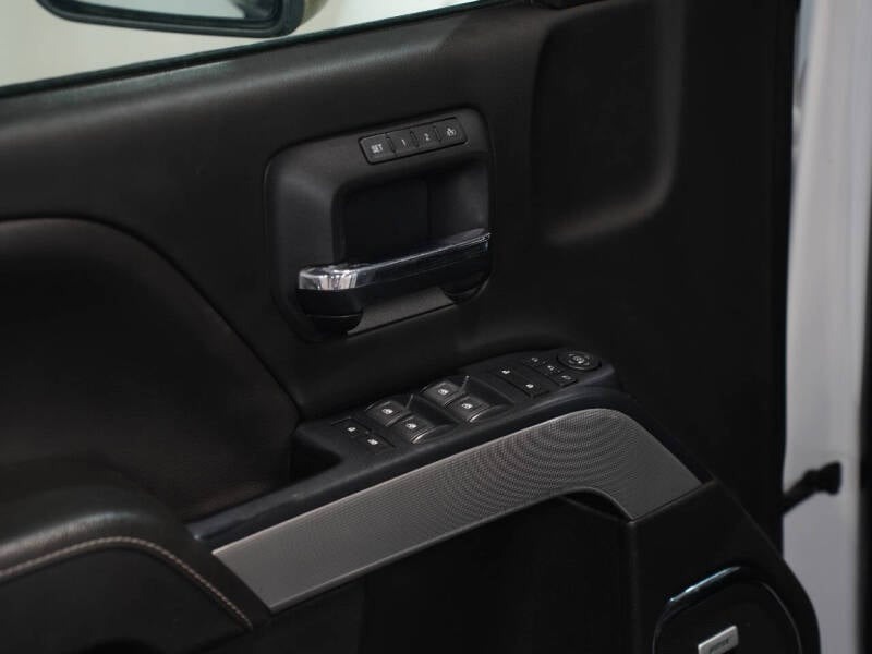 2019-chevrolet-silverado-3500hd-ltz-4x4-4dr-crew-cab-srw (19)