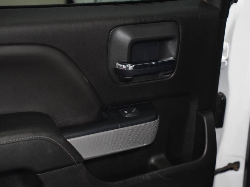 2019-chevrolet-silverado-3500hd-ltz-4x4-4dr-crew-cab-srw (25)