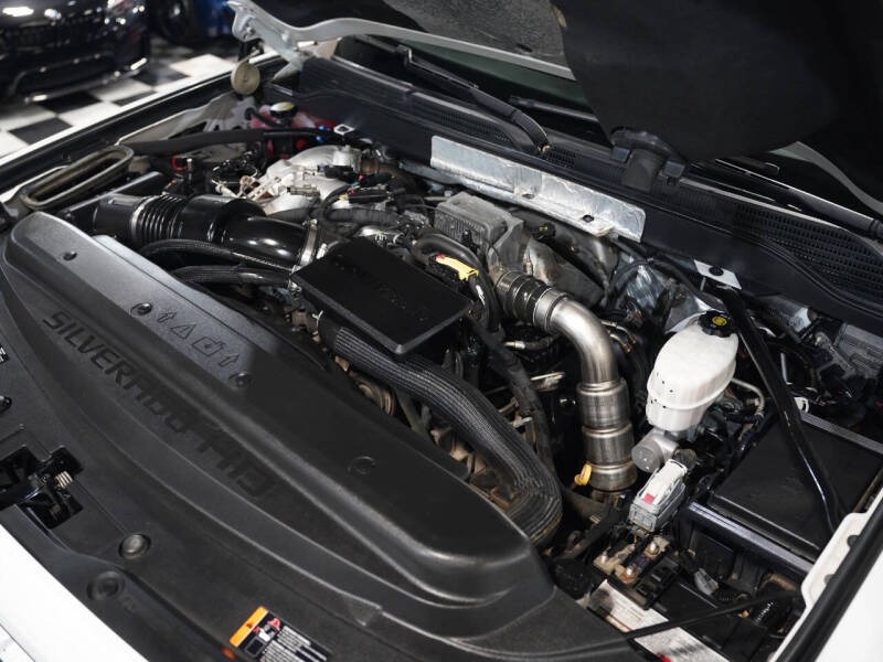 2019-chevrolet-silverado-3500hd-ltz-4x4-4dr-crew-cab-srw (46)