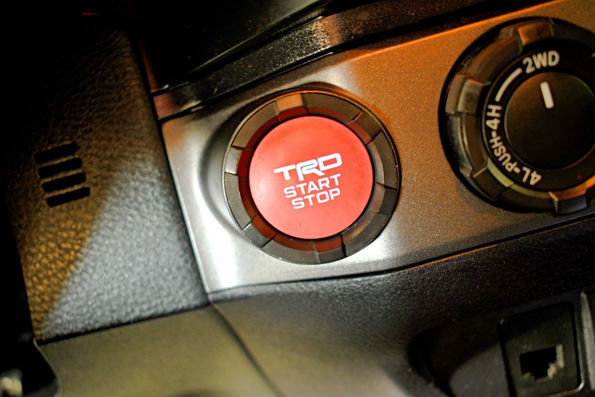 2020-toyota-tacoma-trd-off-road-36