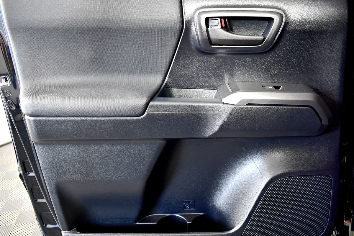 2020-toyota-tacoma-trd-off-road-45