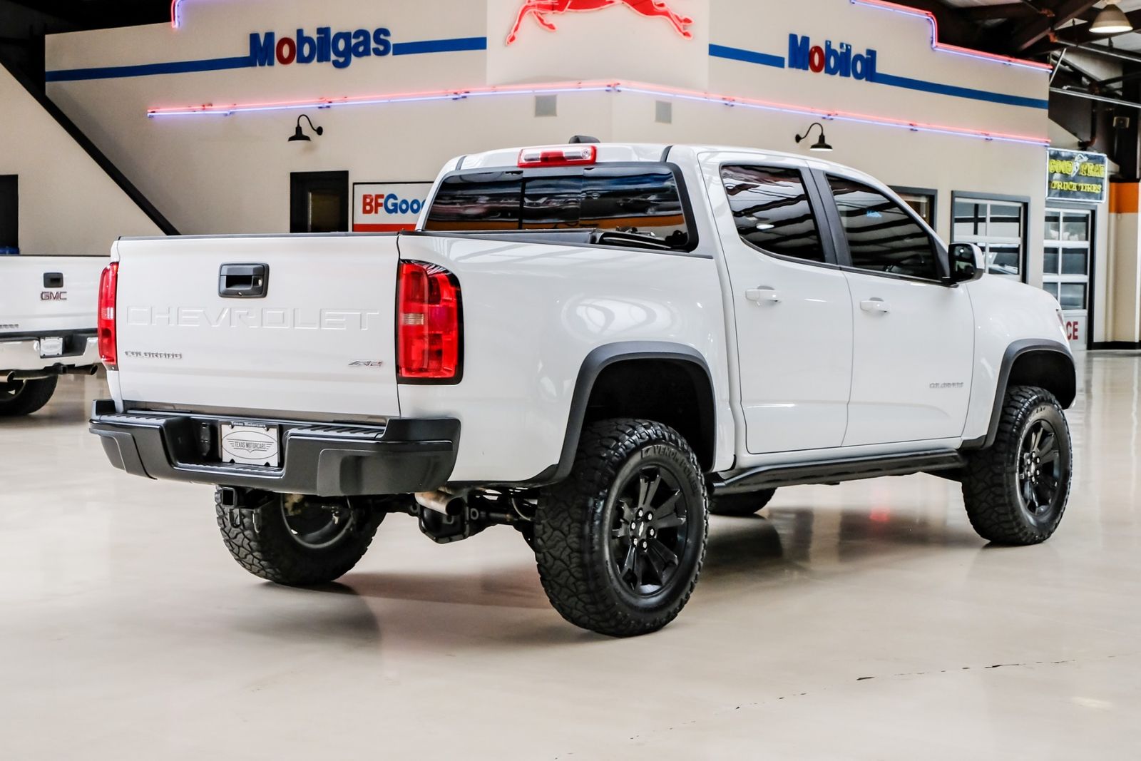 2021-chevrolet-colorado-zr2-addison-texas-for-sale-03