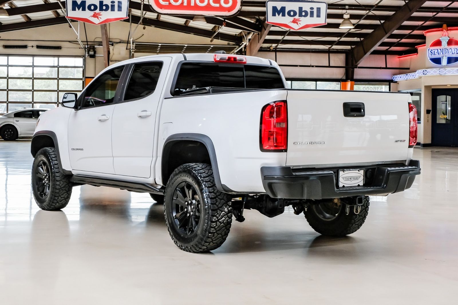 2021-chevrolet-colorado-zr2-addison-texas-for-sale-04