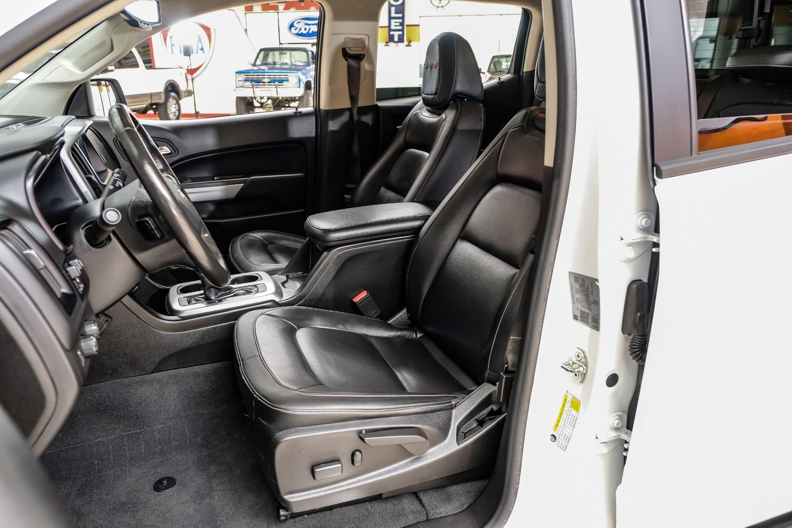 2021-chevrolet-colorado-zr2-addison-texas-for-sale-06