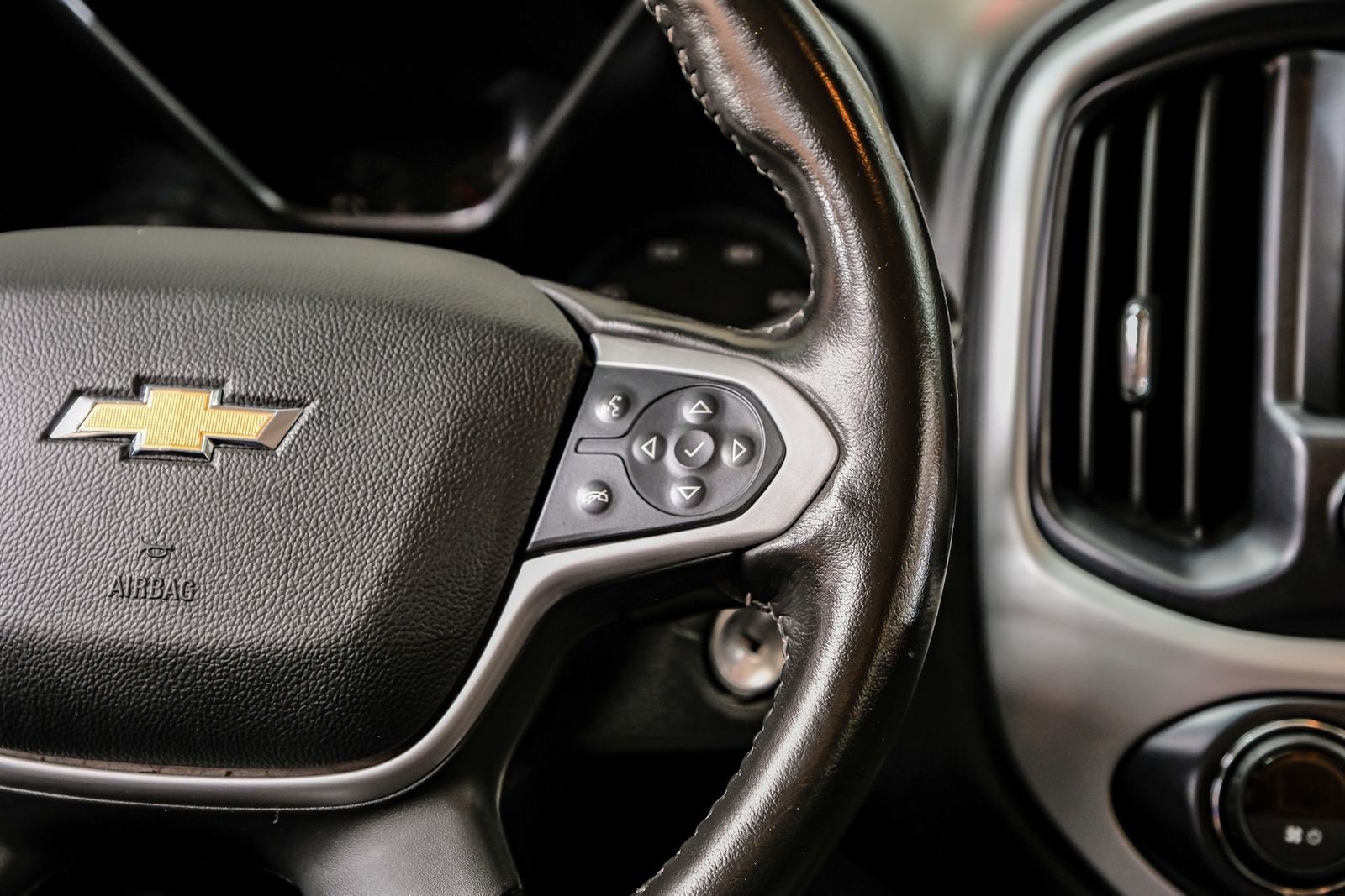 2021-chevrolet-colorado-zr2-addison-texas-for-sale-21