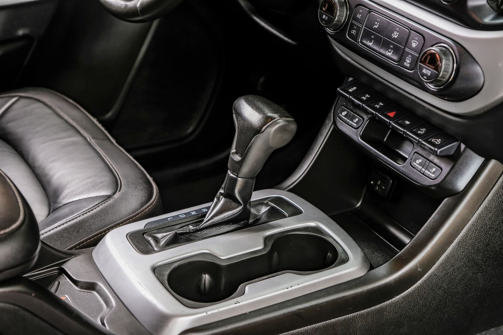 2021-chevrolet-colorado-zr2-addison-texas-for-sale-23