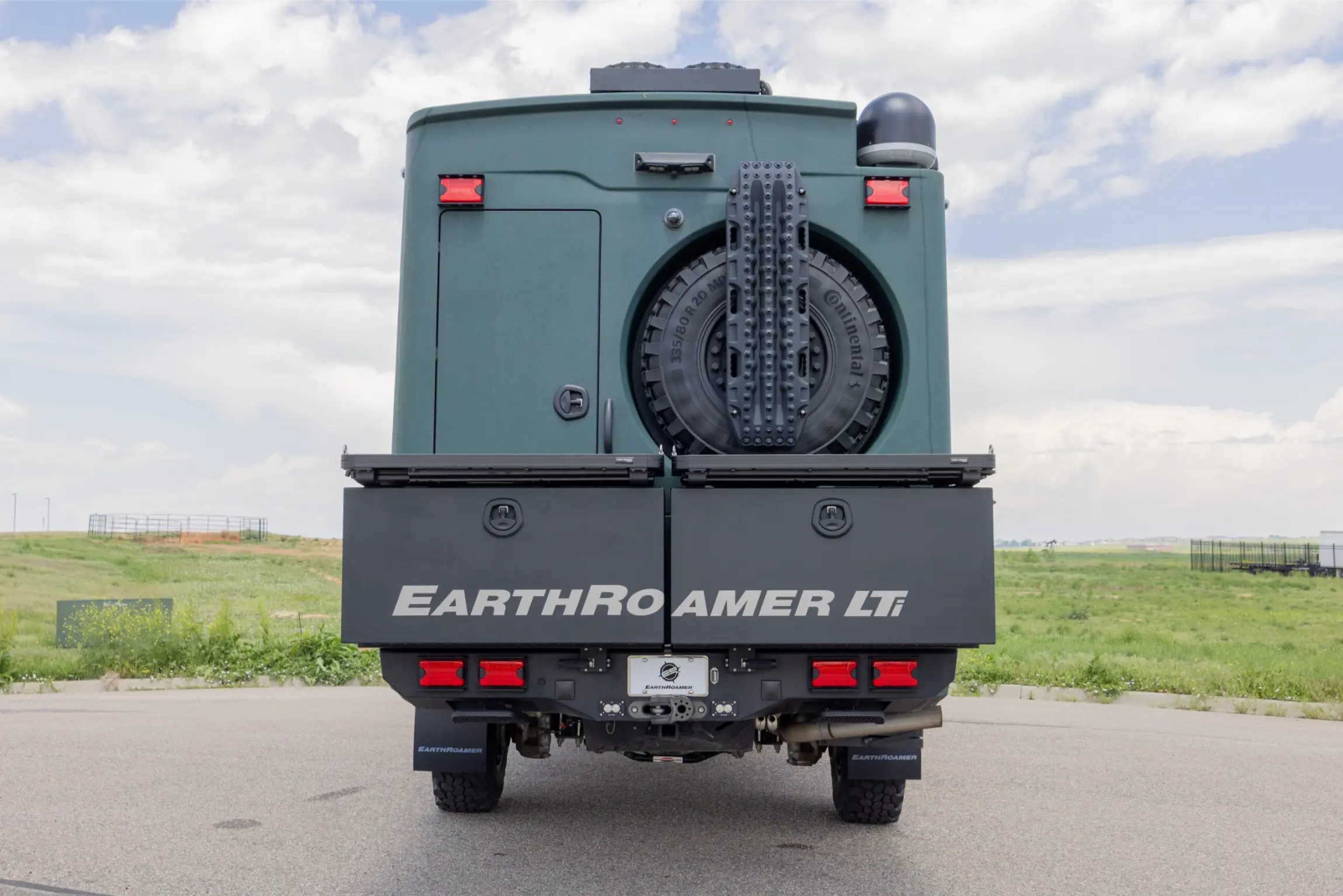 2021-earthroamer-xv-lti-032-3