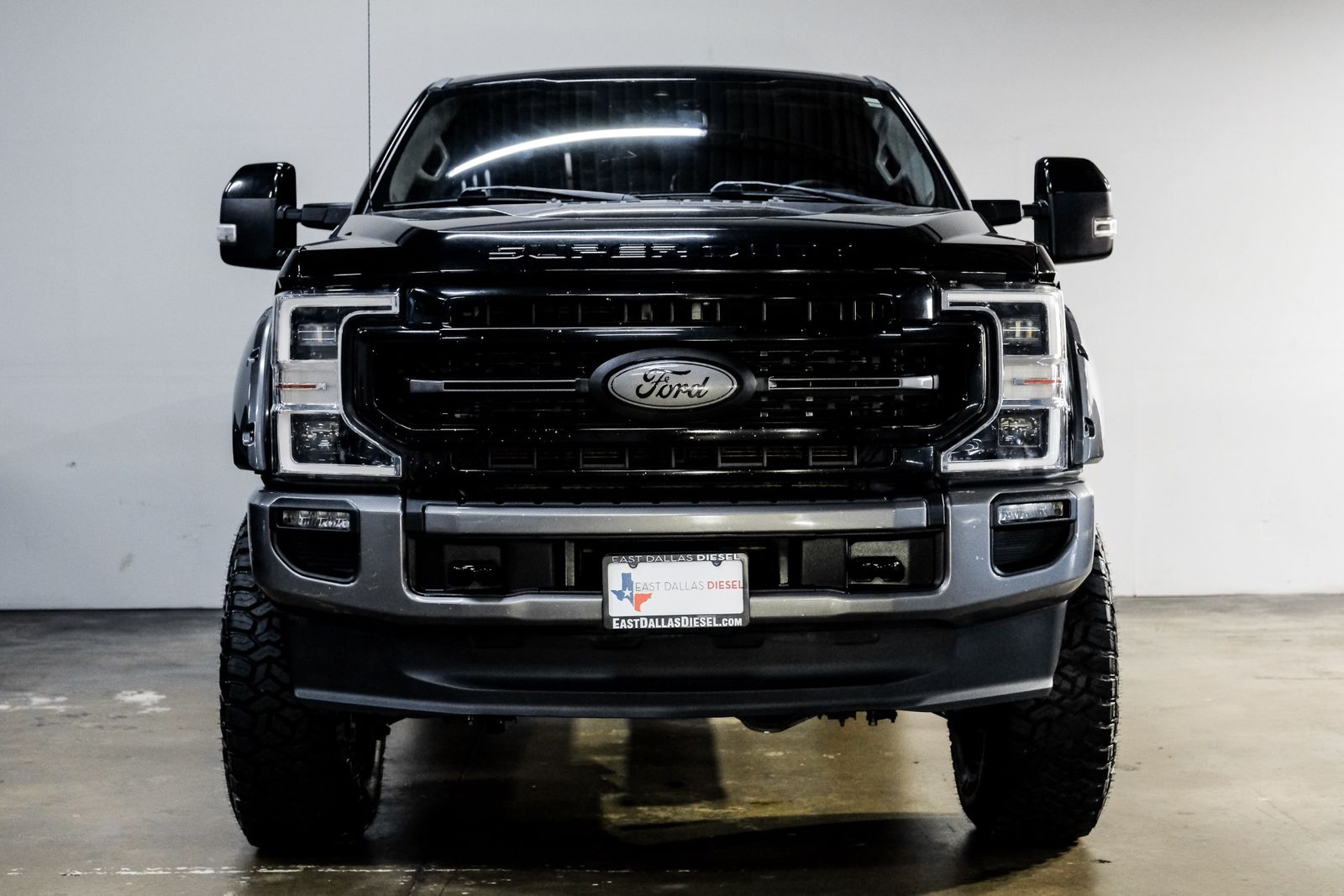 2021-ford-f-250-super-duty-lariat-ultimate-fx4-for-sale-02