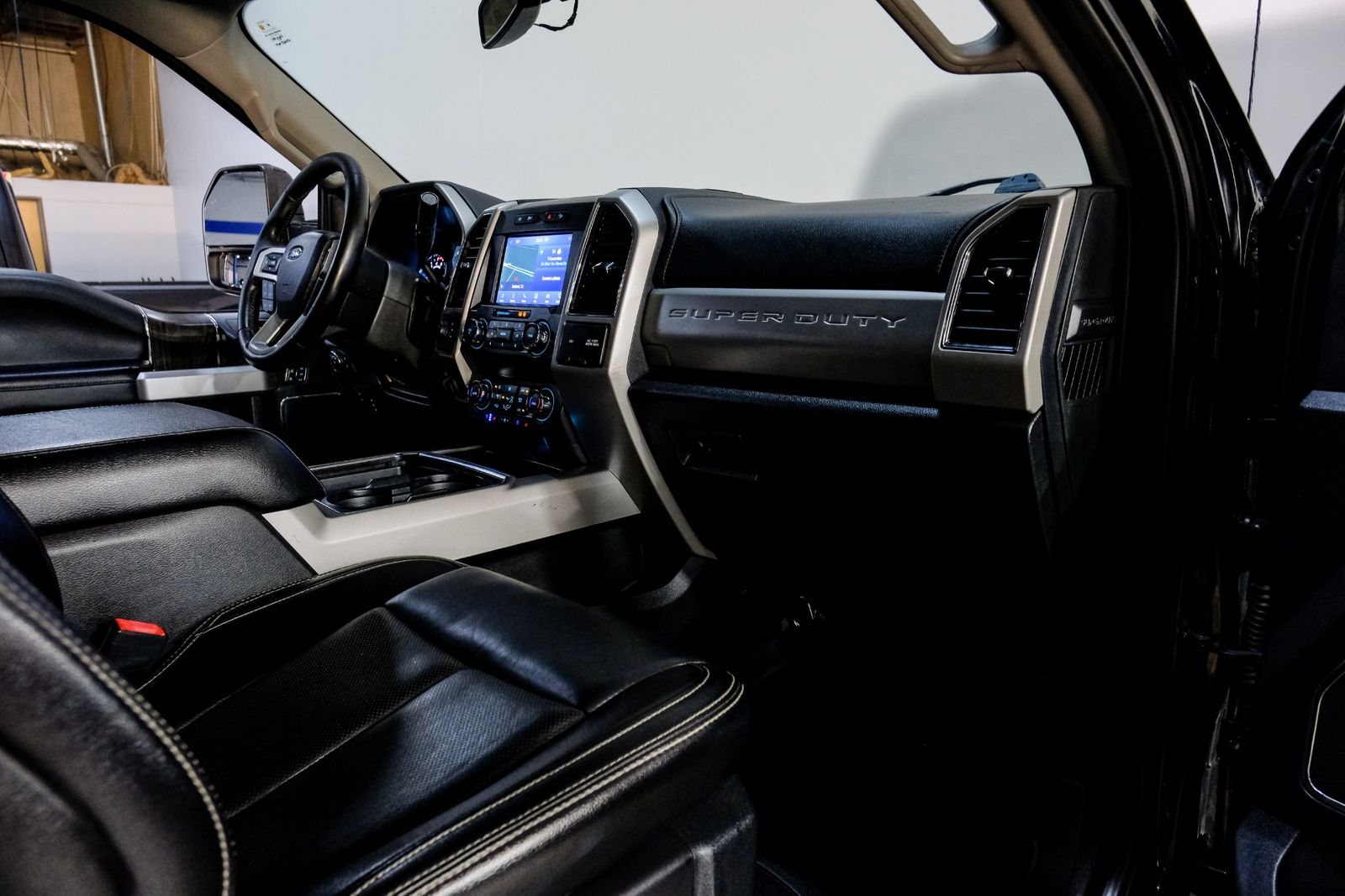 2021-ford-f-250-super-duty-lariat-ultimate-fx4-for-sale-11