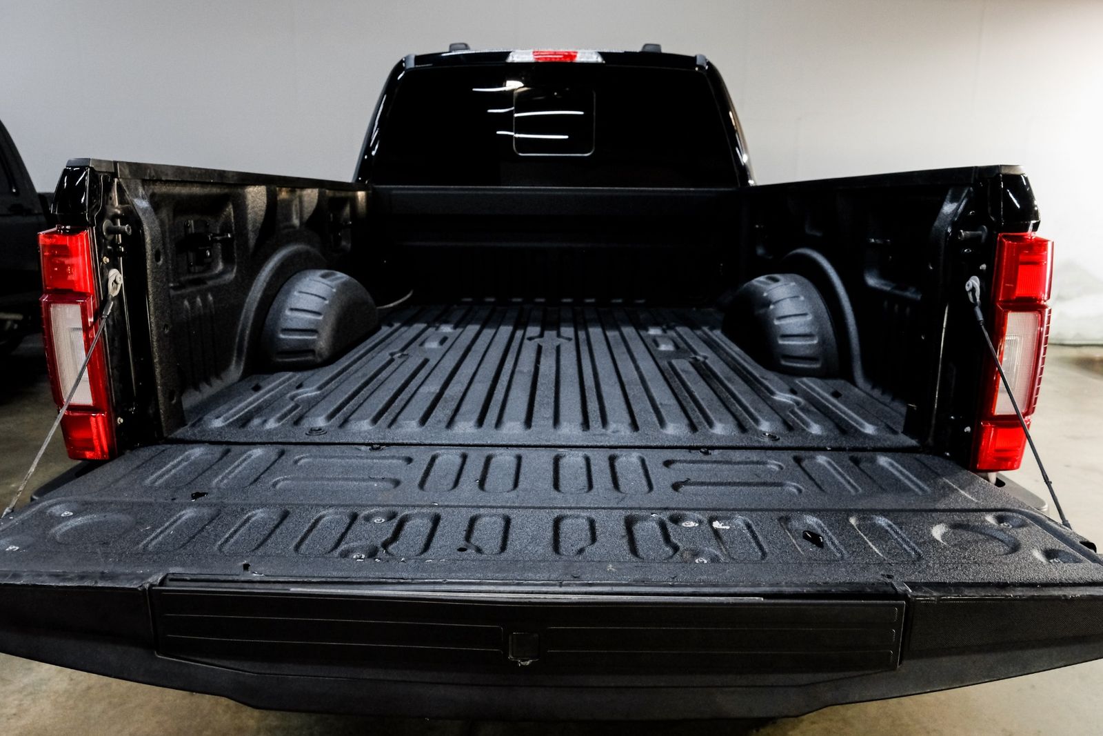 2021-ford-f-250-super-duty-lariat-ultimate-fx4-for-sale-37