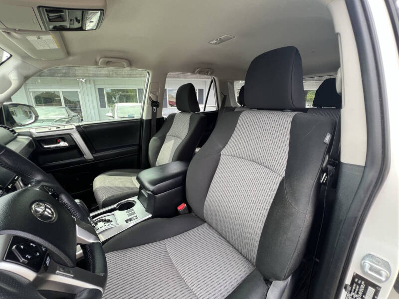 2021-toyota-4runner-sr5-rwd-for-sale-10