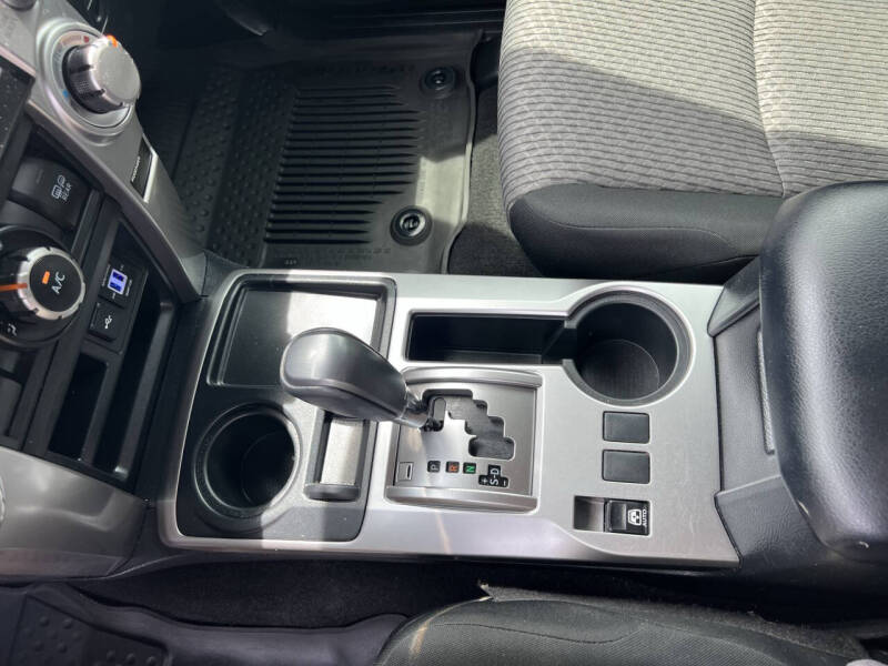 2021-toyota-4runner-sr5-rwd-for-sale-15
