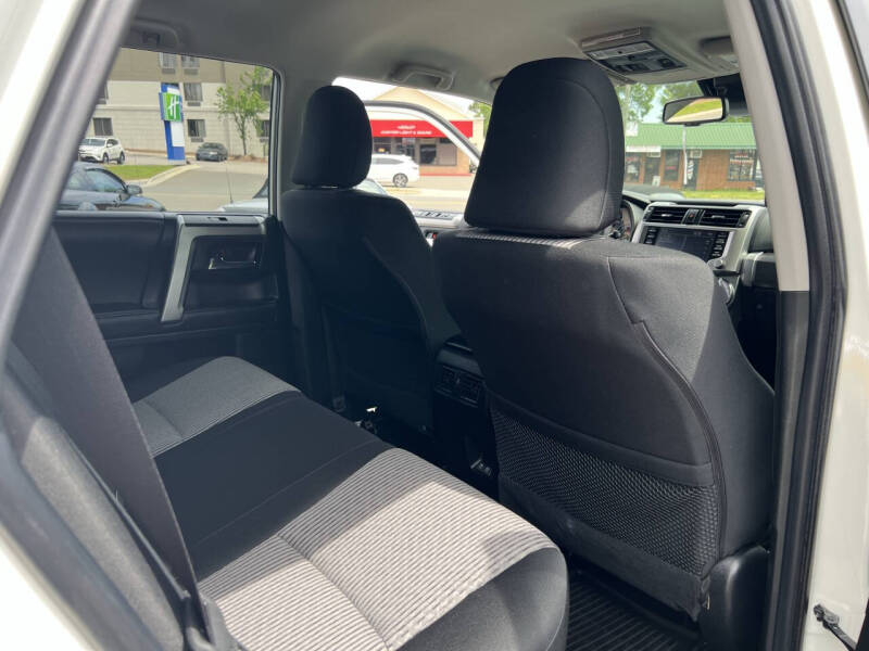 2021-toyota-4runner-sr5-rwd-for-sale-19