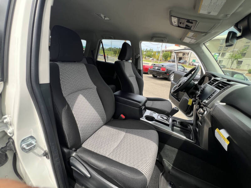 2021-toyota-4runner-sr5-rwd-for-sale-23
