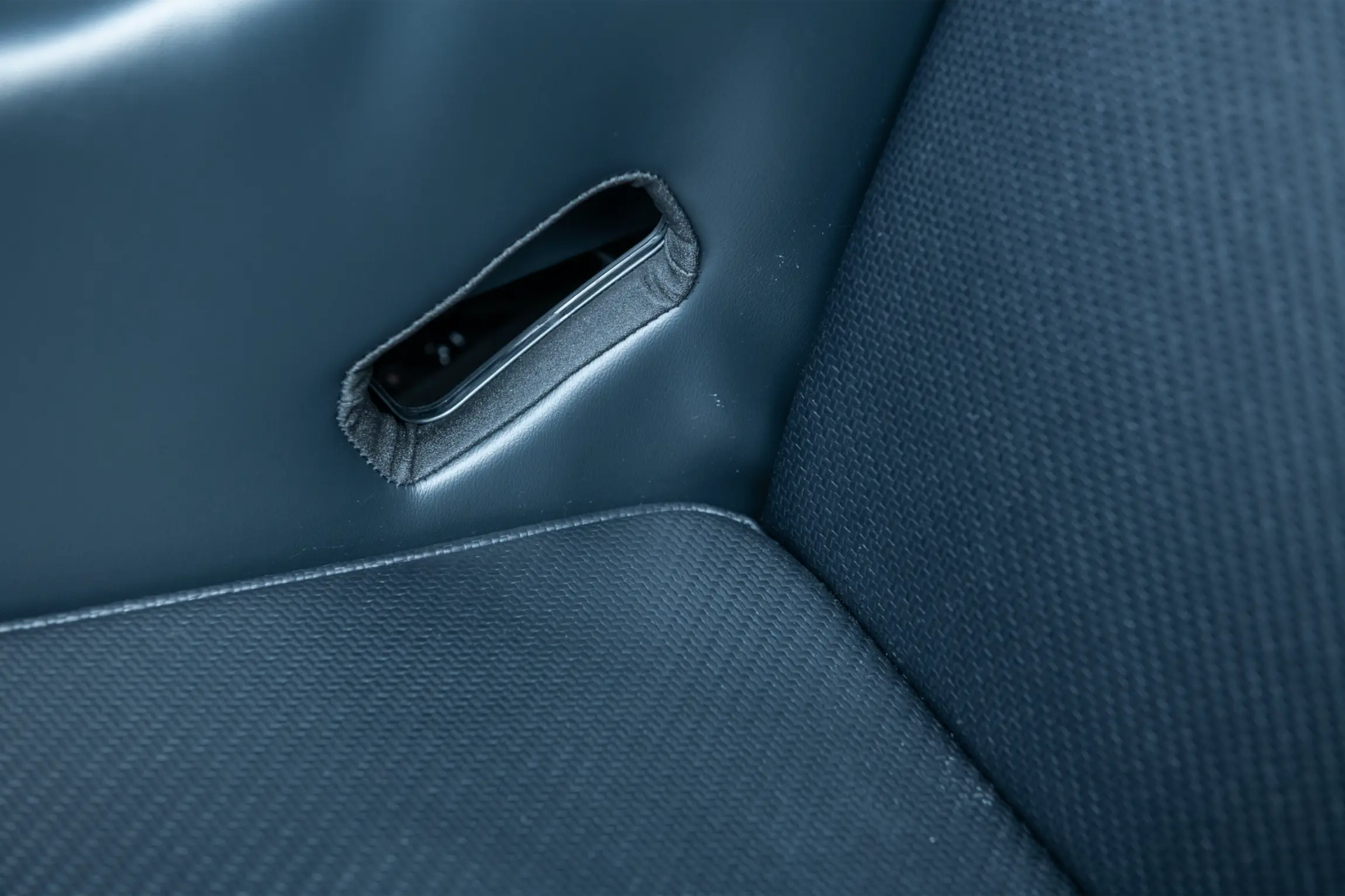 2023-ford-bronco-dr-15_53547885199_o
