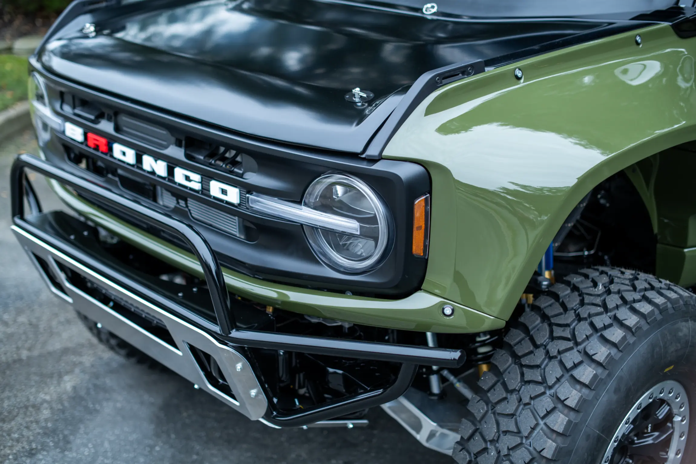2023-ford-bronco-dr-19_53547885159_o