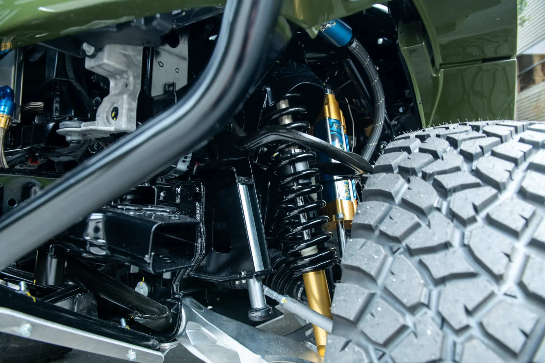 2023-ford-bronco-dr-29_53547552466_o