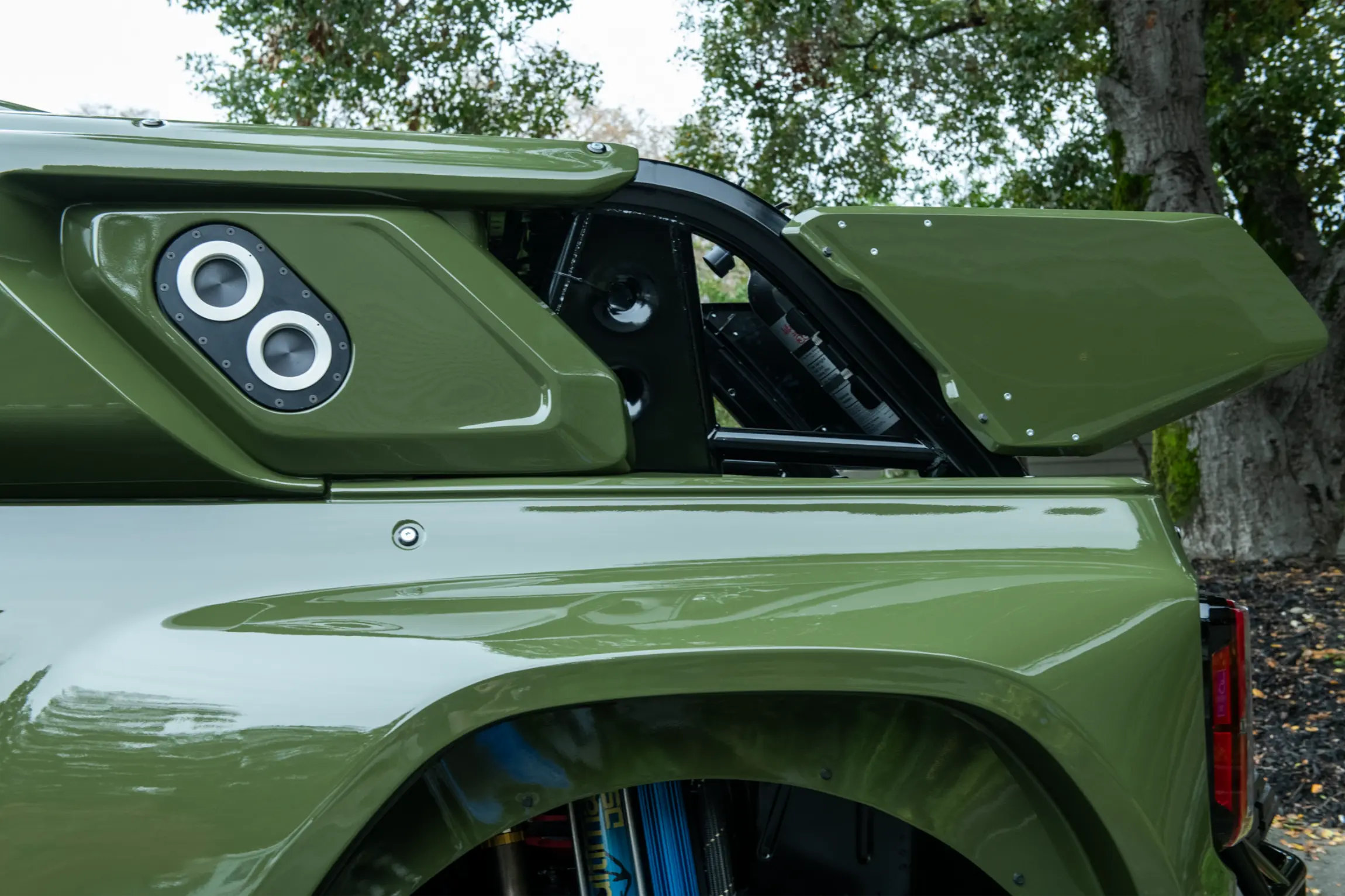 2023-ford-bronco-dr-36_53547990815_o